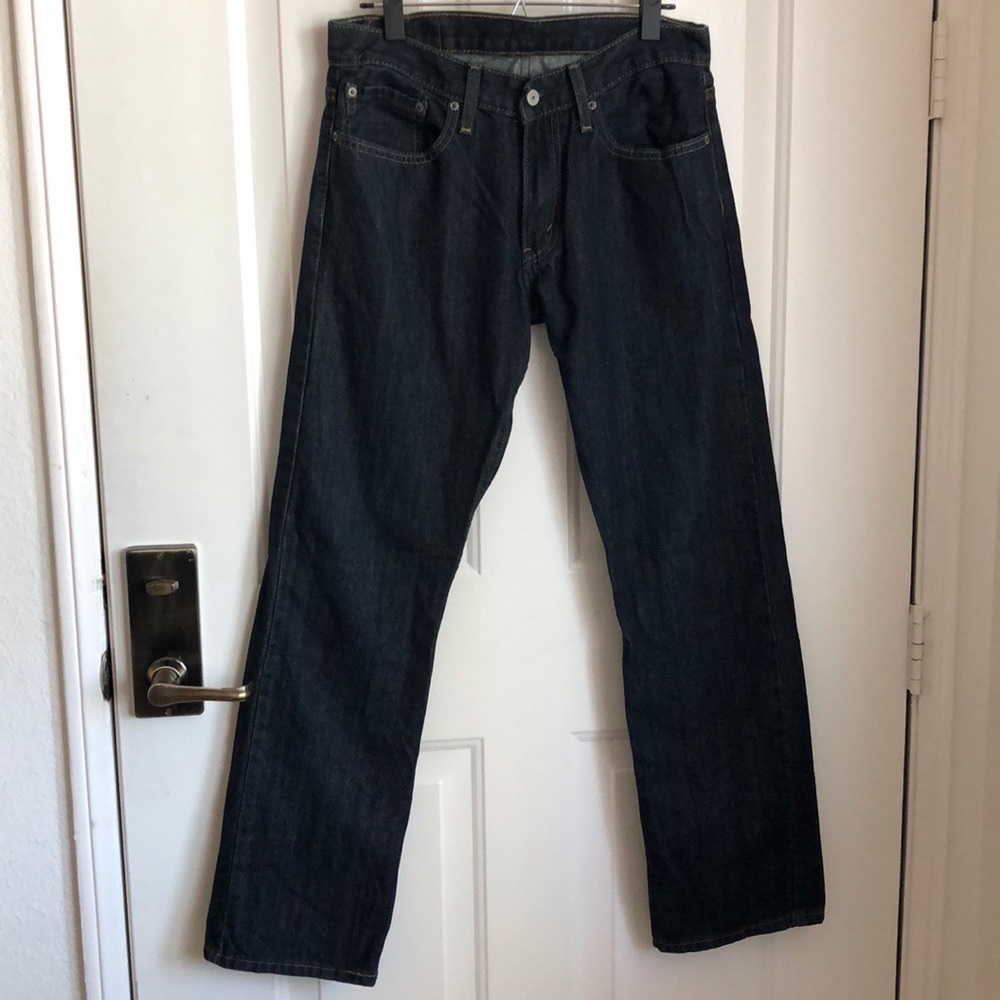 Men’s Levi’s 514 in 32x32, Slim Straight Dark Wash